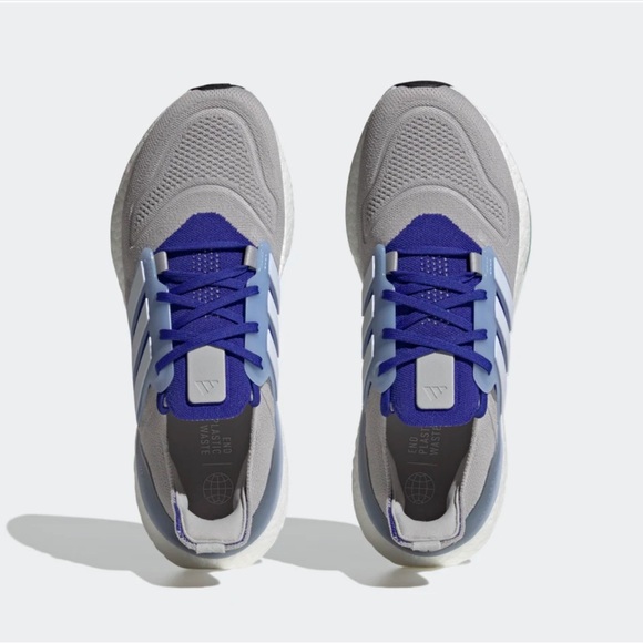 Men's Adidas Ultraboost 22 Running Shoes - Picture 3 of 14